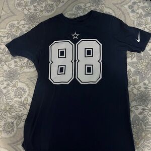 Nike tee Athletic shirt , Color navy blue, In very good condition